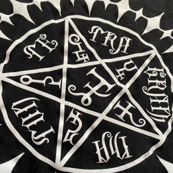 Black Butler Juniors S Faustian Contract Symbol Muscle Tee Tank Sebastian Ciel - Picture 3 of 12